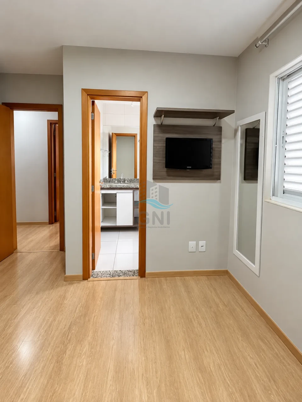 APARTAMENTO A VENDA - EDIFÍCIO SPLENDOR