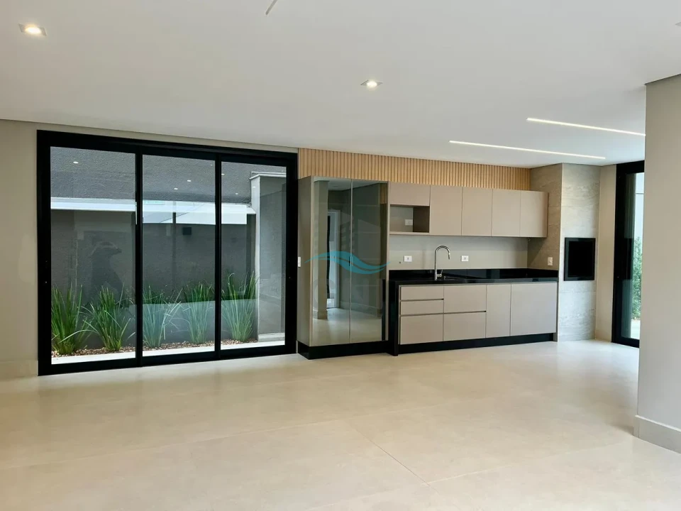 Imagens do imóveis CASA A VENDA - CONDOMINIO PARQUE TAUA ARANGUA