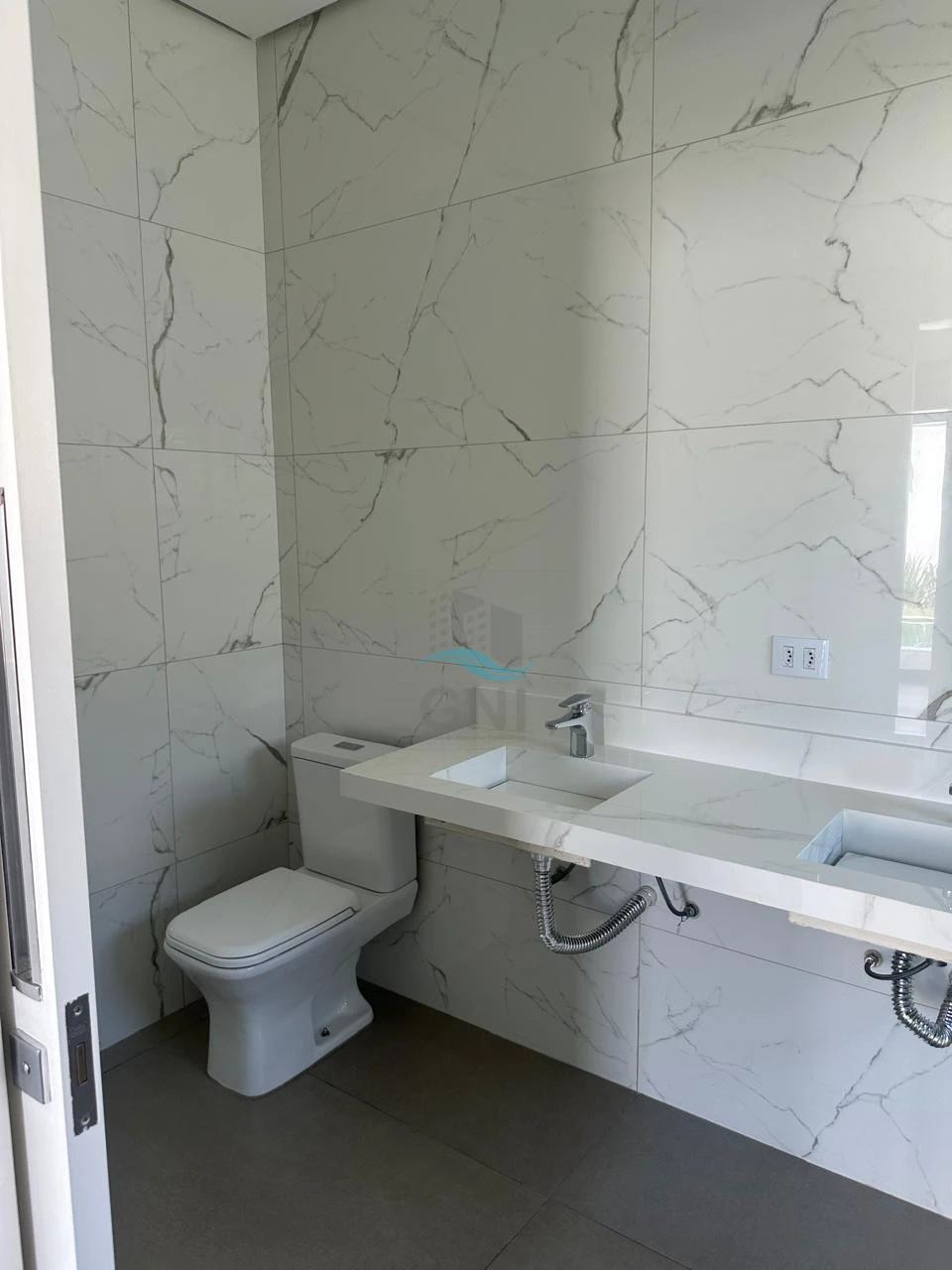 Imagens do imóveis CASA A VENDA - CONDOMINIO BELLA VITTA