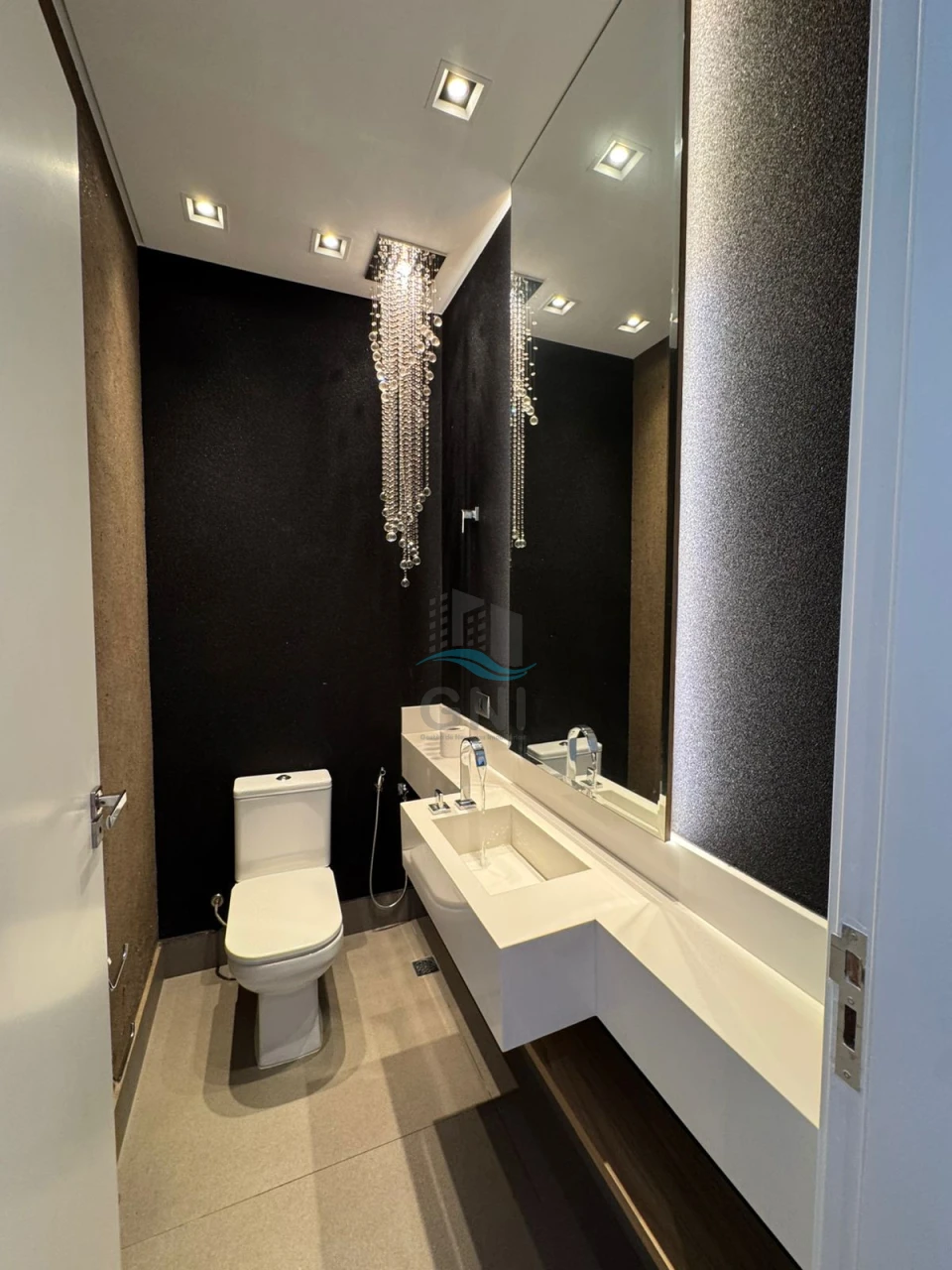 Imagens do imóveis CASA A VENDA - CONDOMÍNIO SUN LAKE RESIDENCE