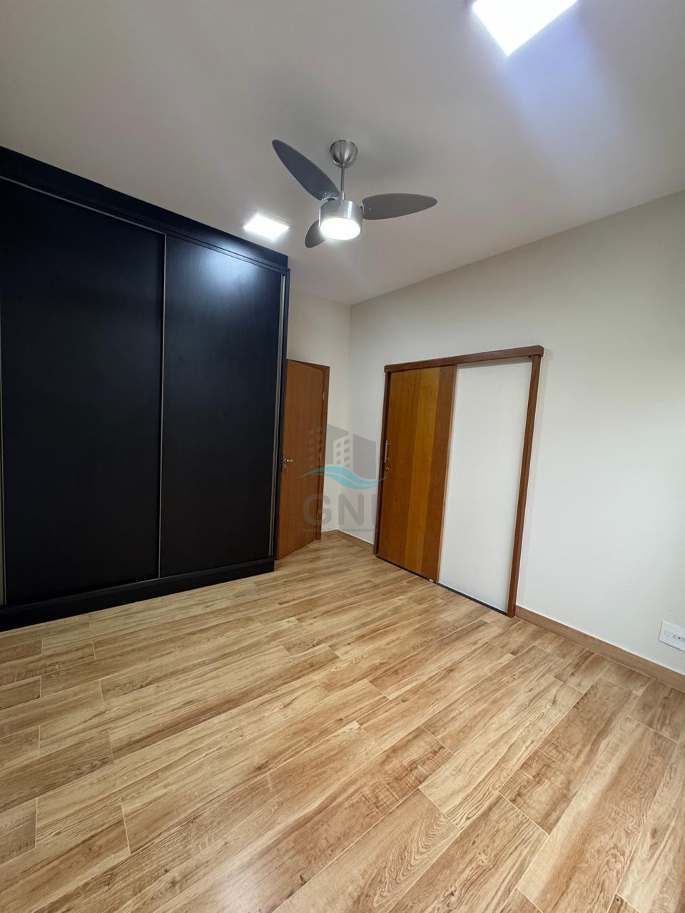 CASA A VENDA - CONDOMINIO ROYAL TENNIS Imagens do imóveis CASA A VENDA - CONDOMINIO ROYAL TENNIS