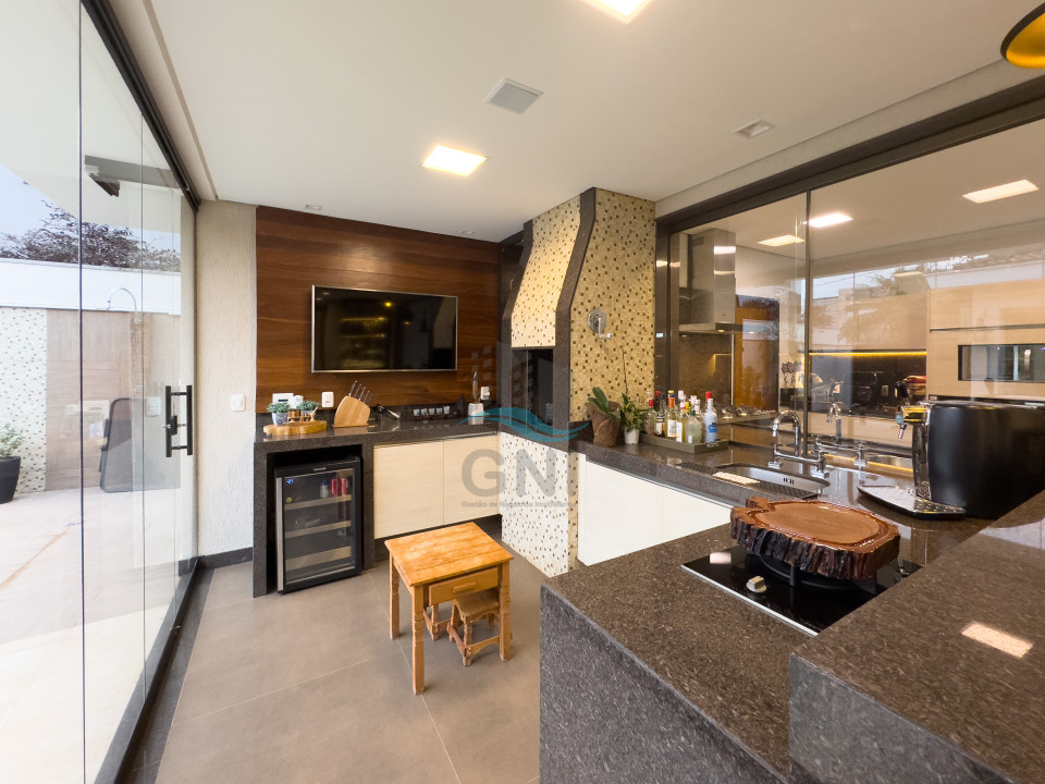 Imagens do imóveis CASA A VENDA - CONDOMÍNIO ROYAL TENNIS