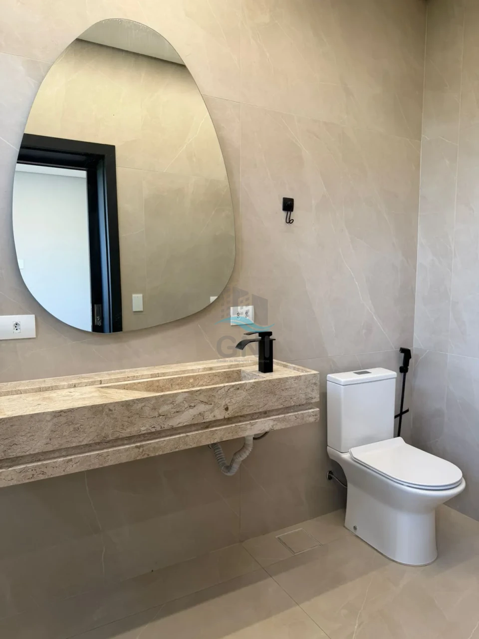 Imagens do imóveis CASA PARA LOCAÇÃO - CONDOMINIO ECOVILLAS DO LAGO