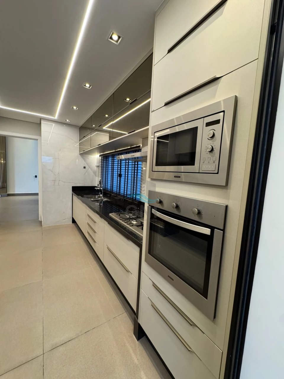 Imagens do imóveis CASA A VENDA - CONDOMÍNIO SUN LAKE RESIDENCE