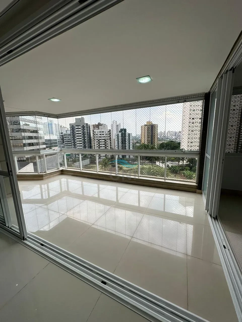 APARTAMENTO PARA LOCAÇÃO - EDIFICIO BATLLÓ