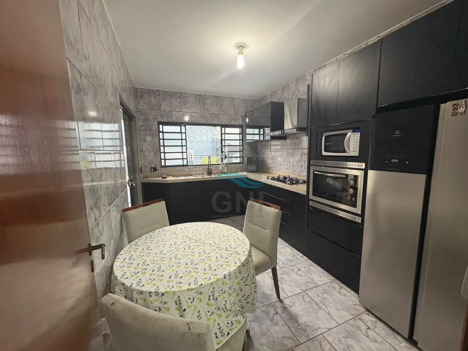Imagens do imóveis CASA A VENDA - AV. SOUZA NAVES (IBIPORÃ)