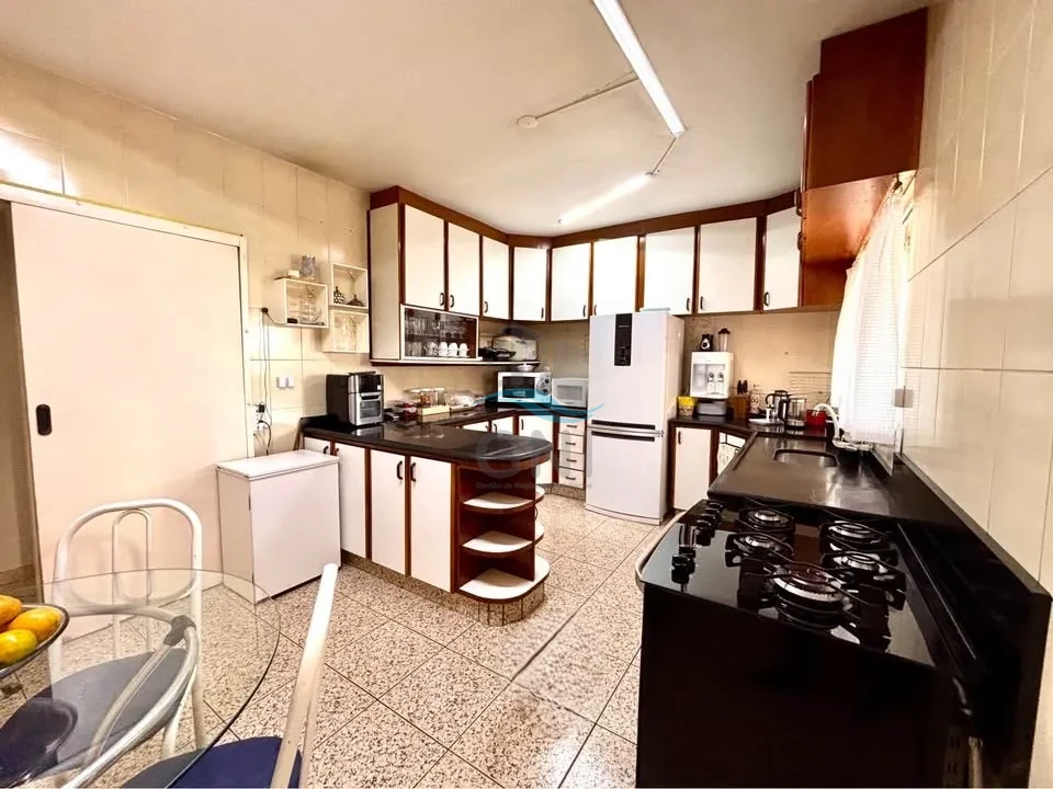 Imagens do imóveis CASA À VENDA  - AEROPORTO