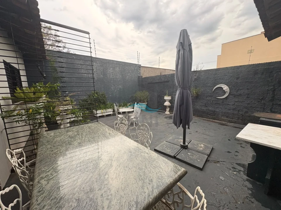 Imagens do imóveis CASA A VENDA - AV. SOUZA NAVES (IBIPORÃ)