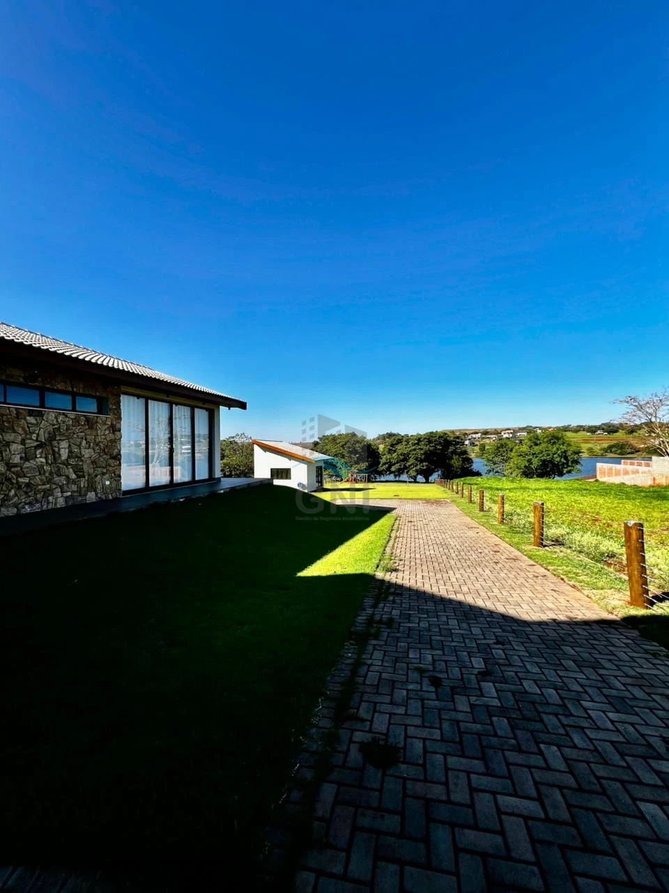 Imagens do imóveis CASA A VENDA - CONDOMINIO ECOVILLAS DO LAGO