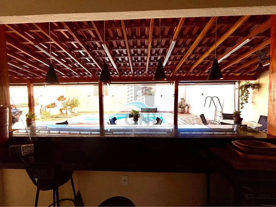 Imagens do imóveis CASA À VENDA  - AEROPORTO