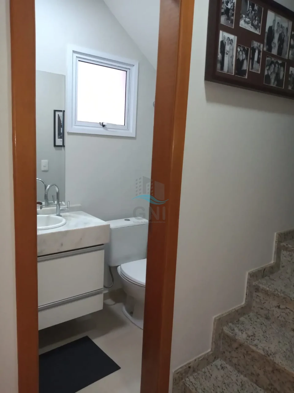 Imagens do imóveis CASA A VENDA - CONDOMINIO VILA FLORENCA