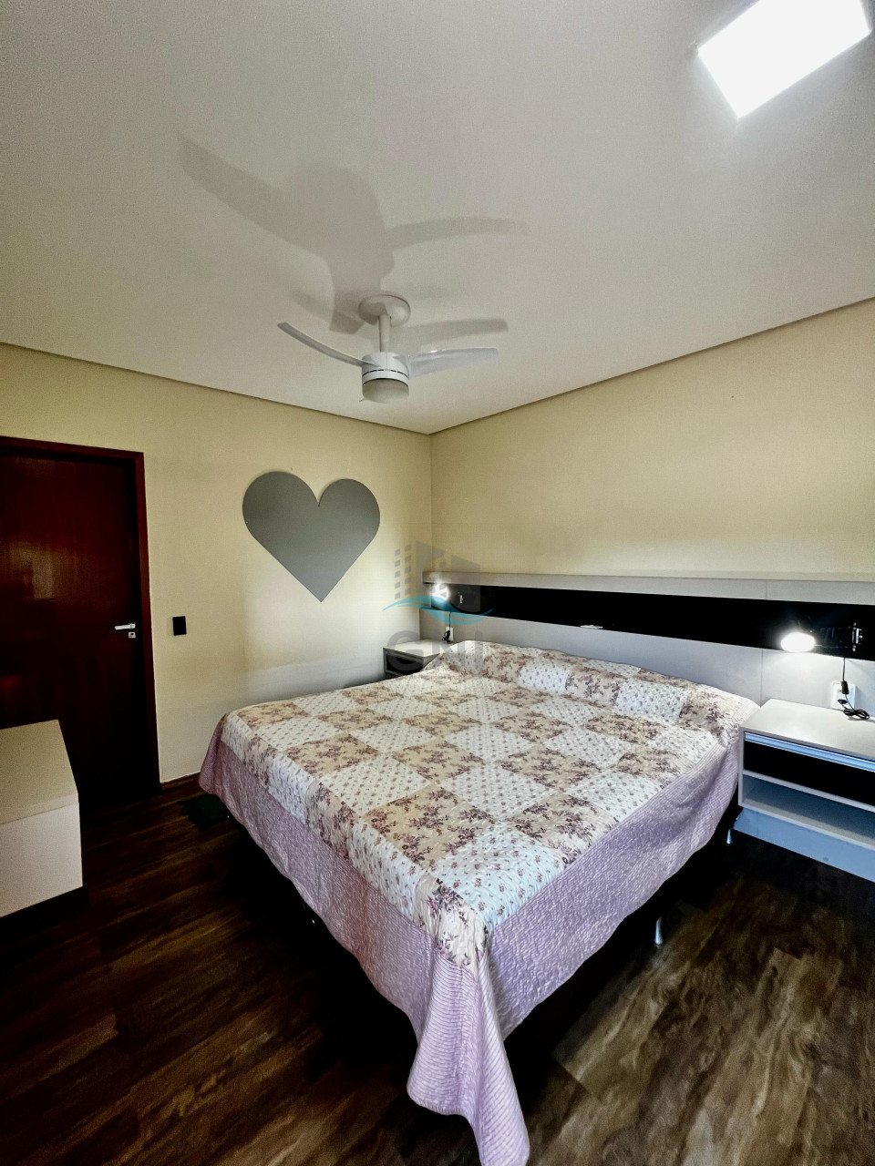Imagens do imóveis CASA A VENDA - CONDOMINIO SUN LAKE RESIDENCE
