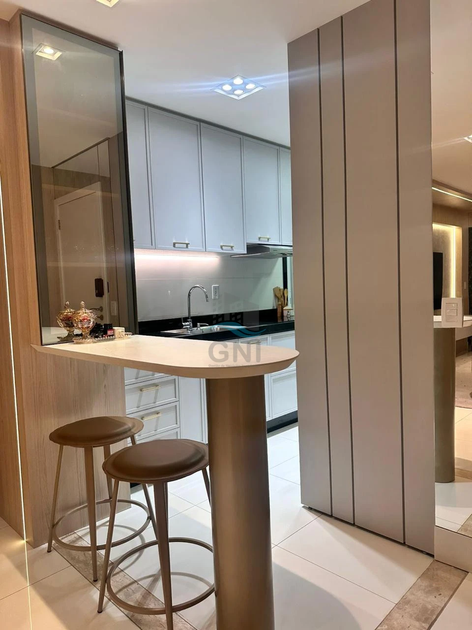 Imagens do imóveis APARTAMENTO A VENDA - EDIFICIO CHELSEA TOWER