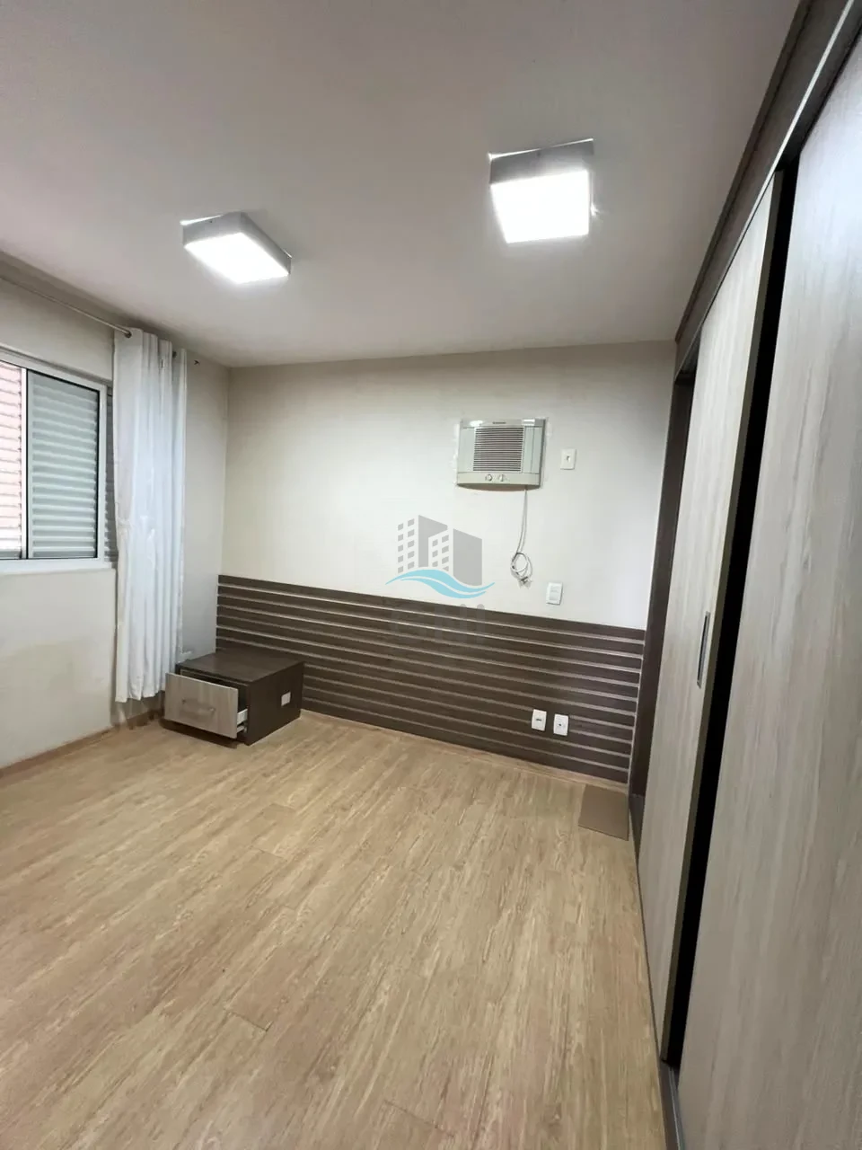 APARTAMENTO A VENDA - EDIFÍCIO SPLENDOR