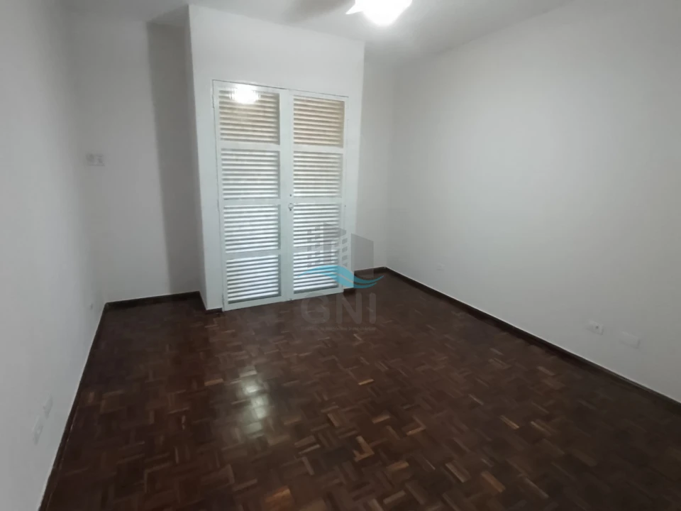 Imagens do imóveis SOBRADO PARA LOCAÇÃO - BAIRRO BANCARIOS