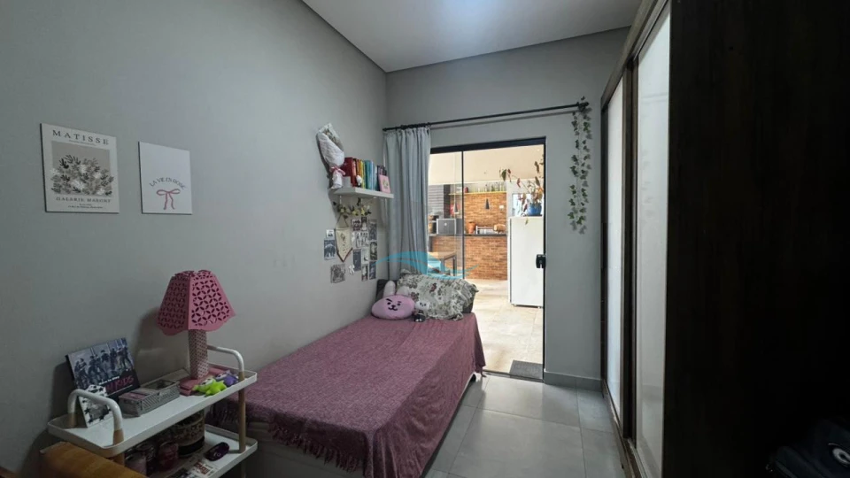 Imagens do imóveis CASA A VENDA - CONDOMINIO MORADA DAS FLORES ROSAS