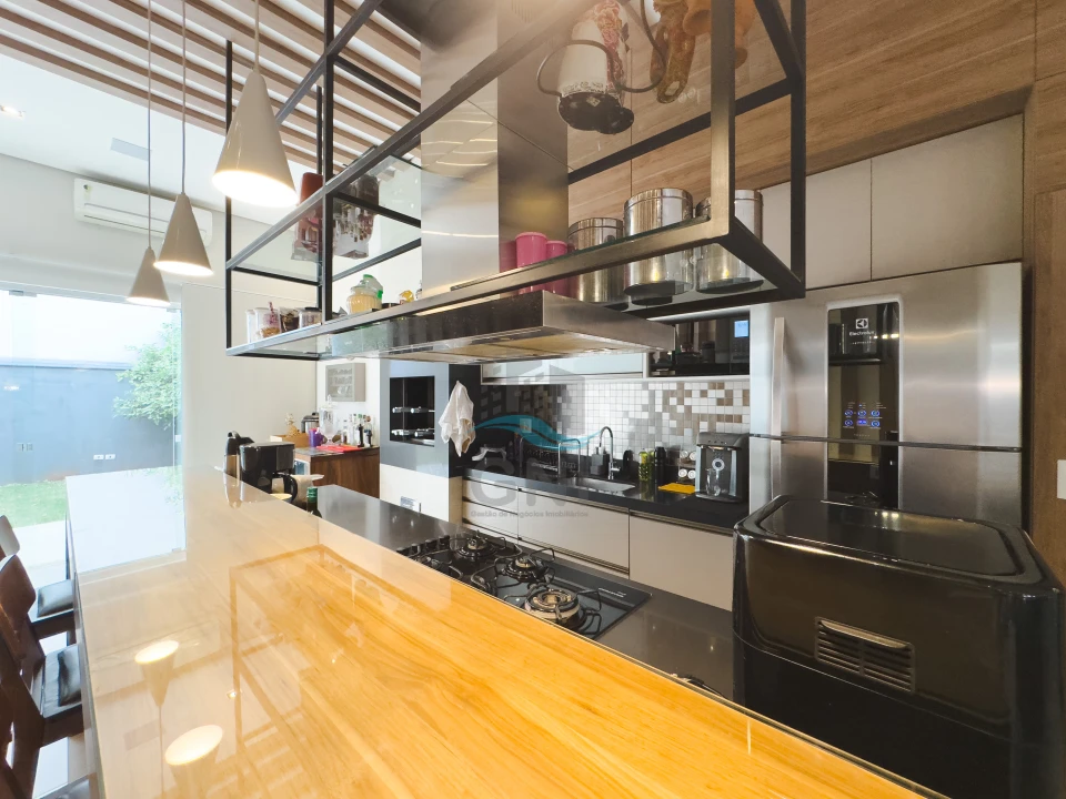 Imagens do imóveis CASA A VENDA - CONDOMINIO ALPHAVILLE II