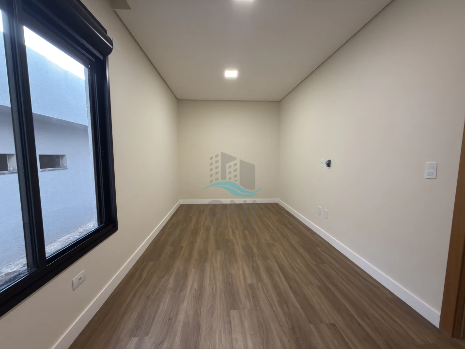 Imagens do imóveis CASA A VENDA - CONDOMINIO PARQUE TAUA ARANGUA