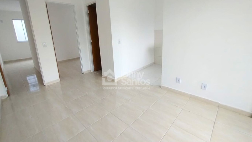 Casa 2 quartos com quintal
