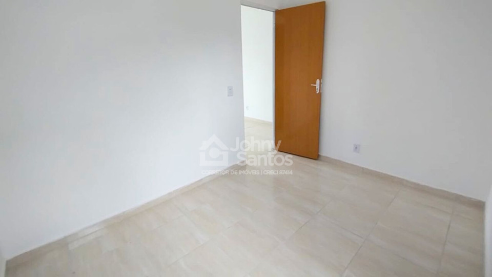 Casa 2 quartos com quintal