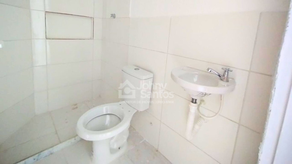 Casa 2 quartos com quintal