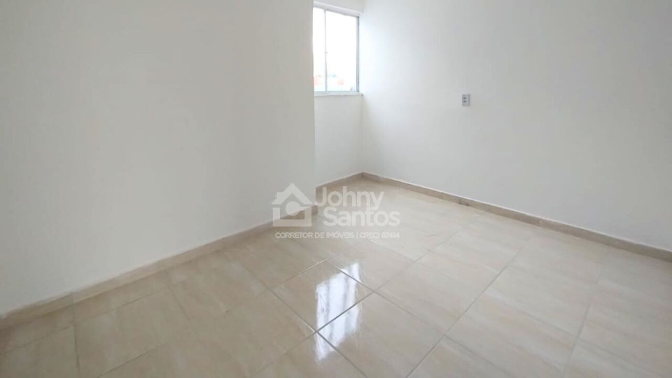 Casa 2 quartos com quintal
