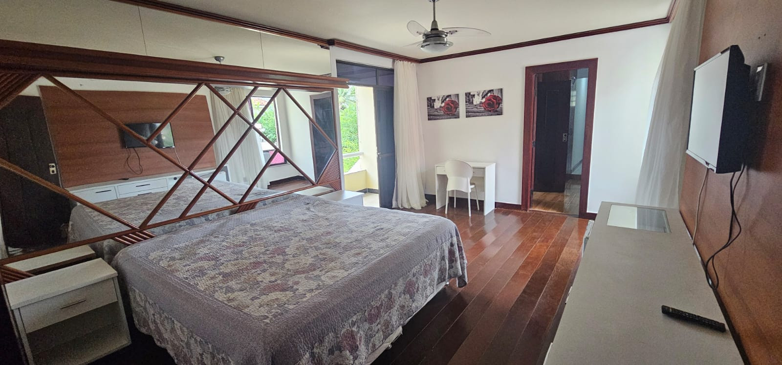 Imagens do imóveis Casa Á Venda em Piatã CONDOMÍNIO PARQUE COSTA VERDE