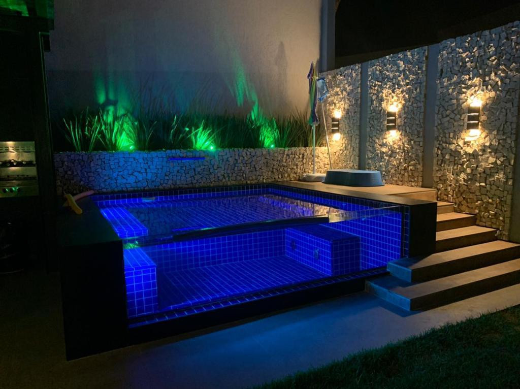 Imagens do imóveis Casa em Condomínio Á Venda no Condomínio Rua Solta