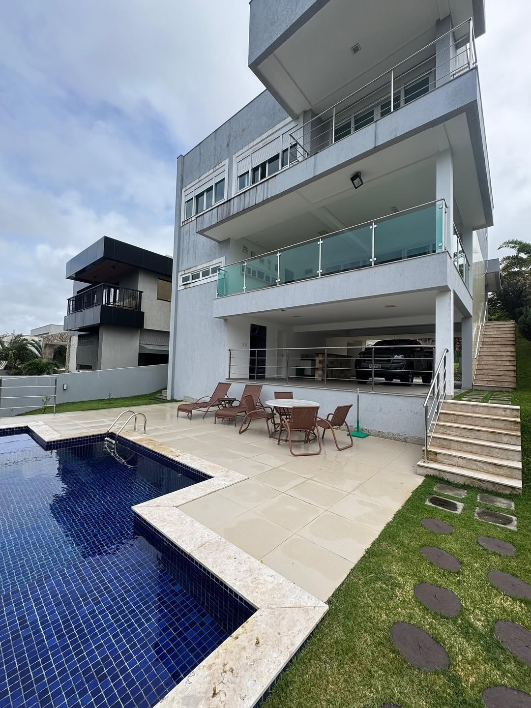 Imagens do imóveis Casa Á Venda Salvador CONDOMÍNIO ALPHAVILLE II