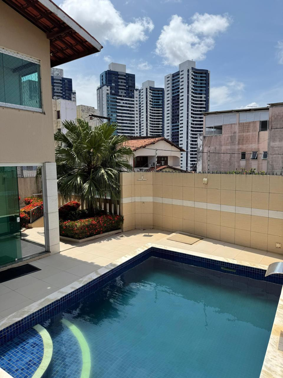 Imagens do imóveis CASA  Á Venda VILA LAURA