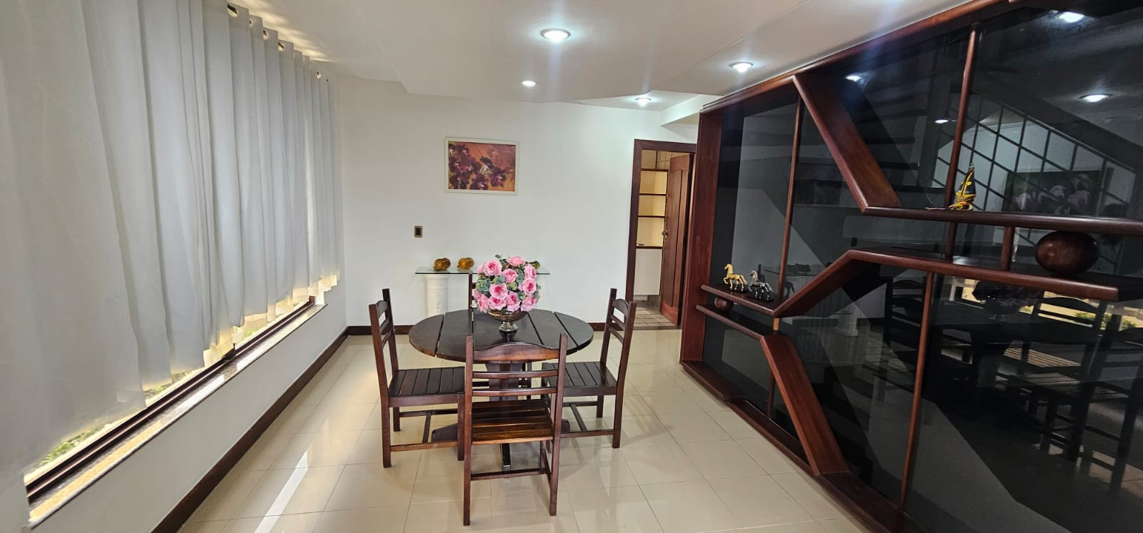 Imagens do imóveis Casa Á Venda em Piatã CONDOMÍNIO PARQUE COSTA VERDE