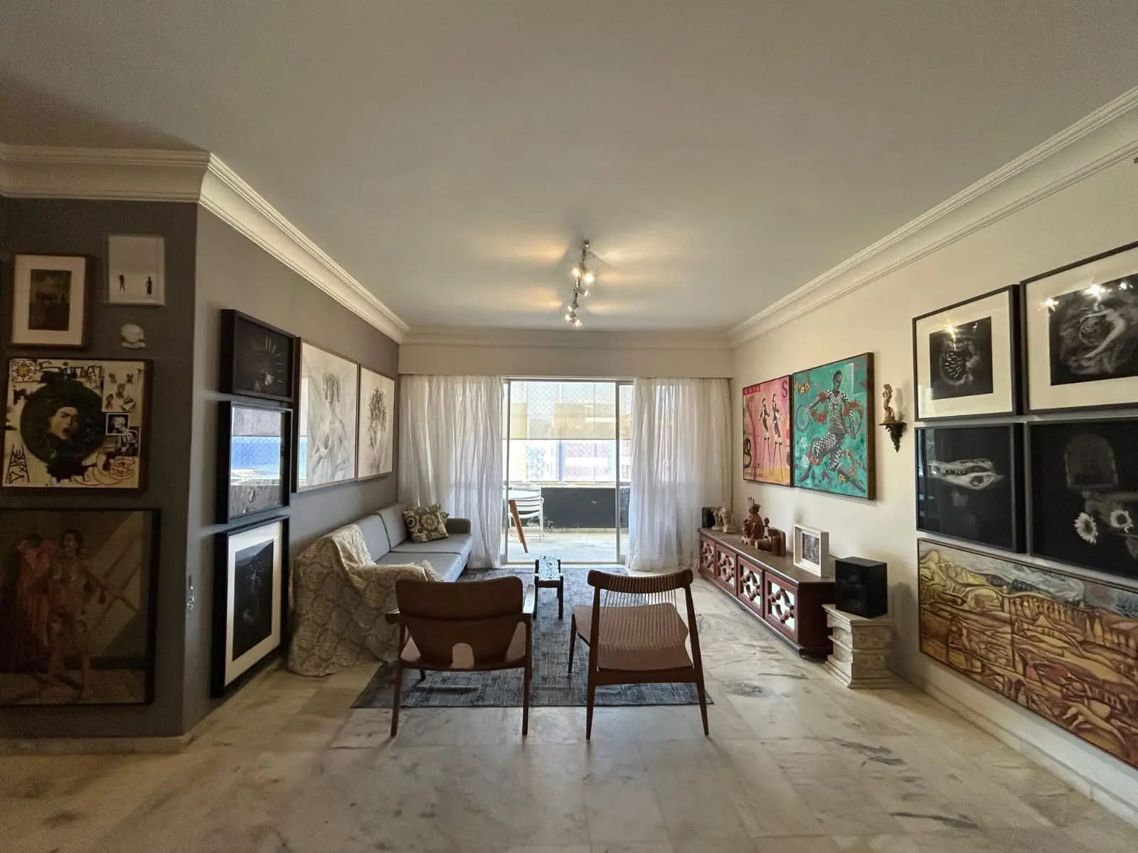 Imagens do imóveis Apartamento à venda no Costa Azul – Espaço, conforto e excelente localização!