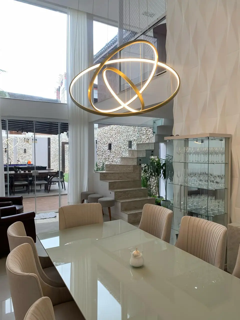 Imagens do imóveis Casa em Condomínio Á Venda no Condomínio Rua Solta