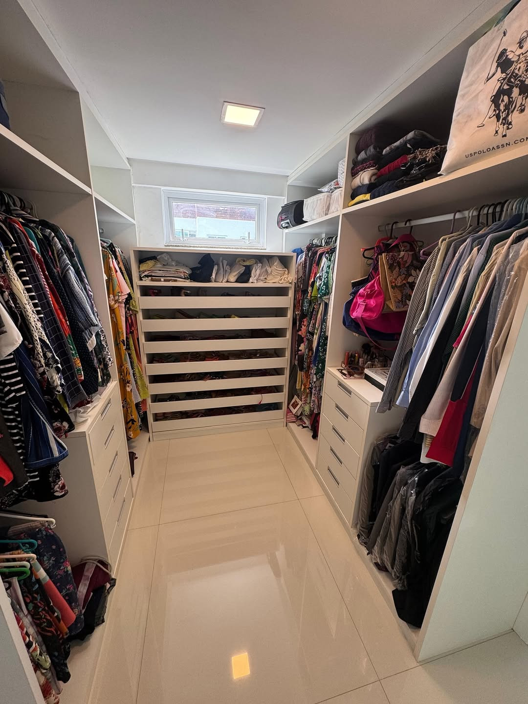 Imagens do imóveis Casa Á Venda Salvador CONDOMÍNIO ALPHAVILLE II