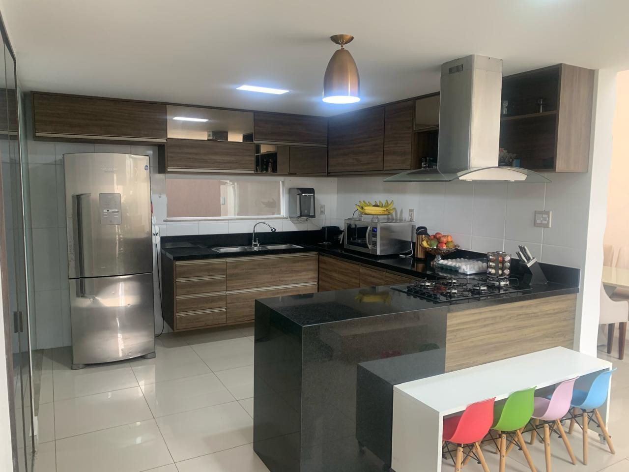 Imagens do imóveis Casa em Condomínio Á Venda no Condomínio Rua Solta