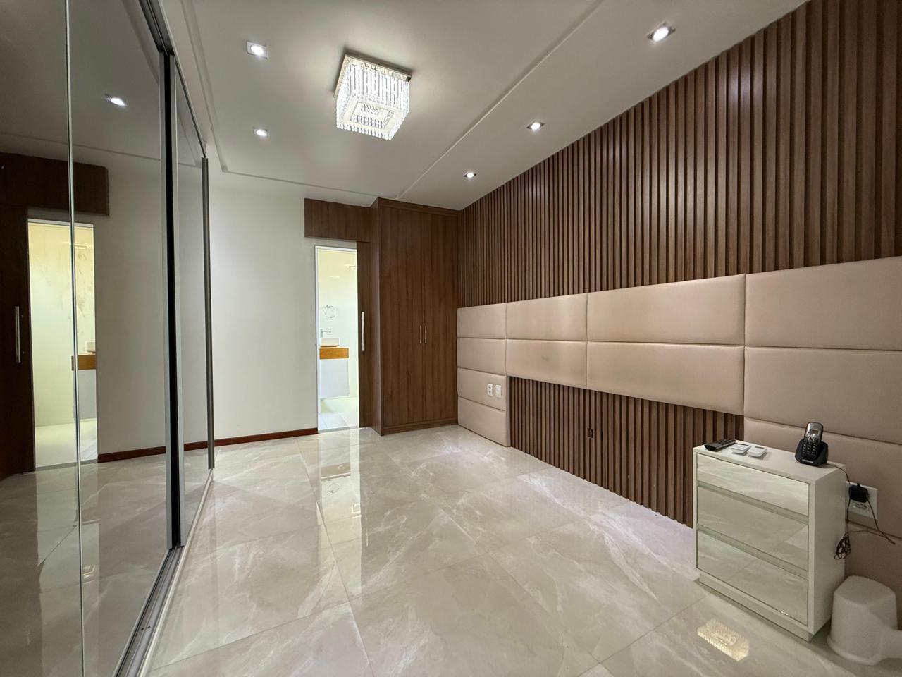 Imagens do imóveis CASA  Á Venda VILA LAURA