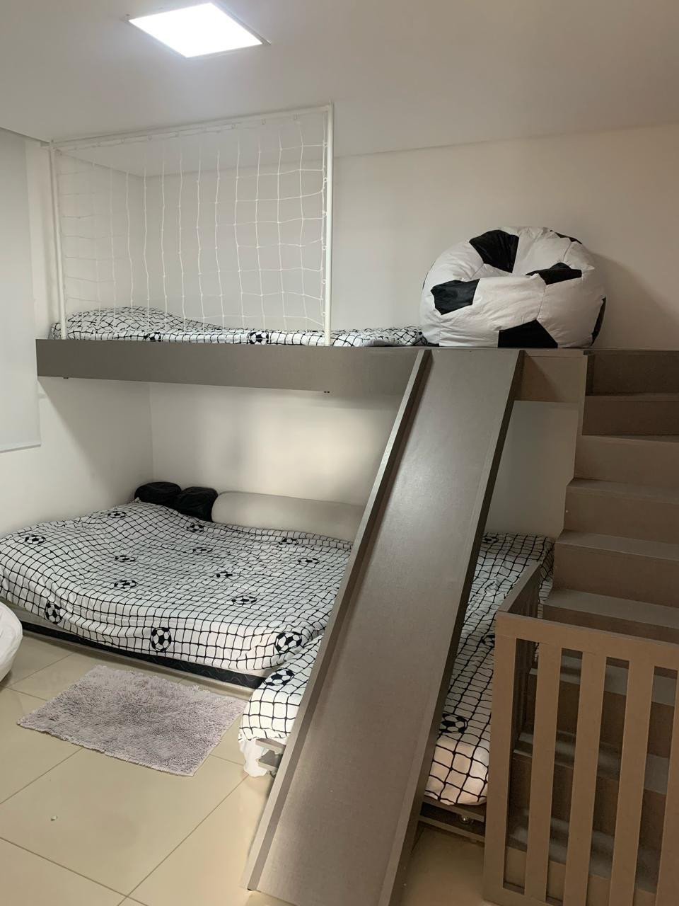 Imagens do imóveis Casa em Condomínio Á Venda no Condomínio Rua Solta