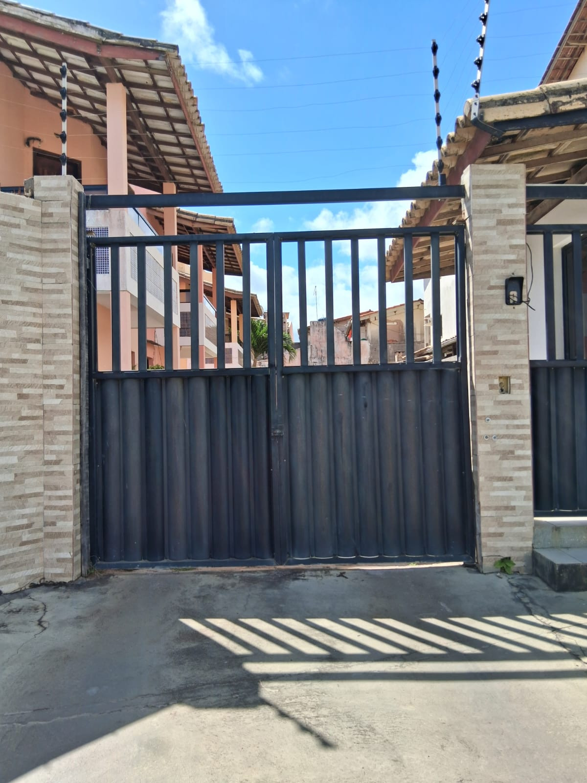 Imagens do imóveis Casa Á Venda em Stella Maris perto da Praia - VILLAGE PÉROLA DO ATLÂNTICO