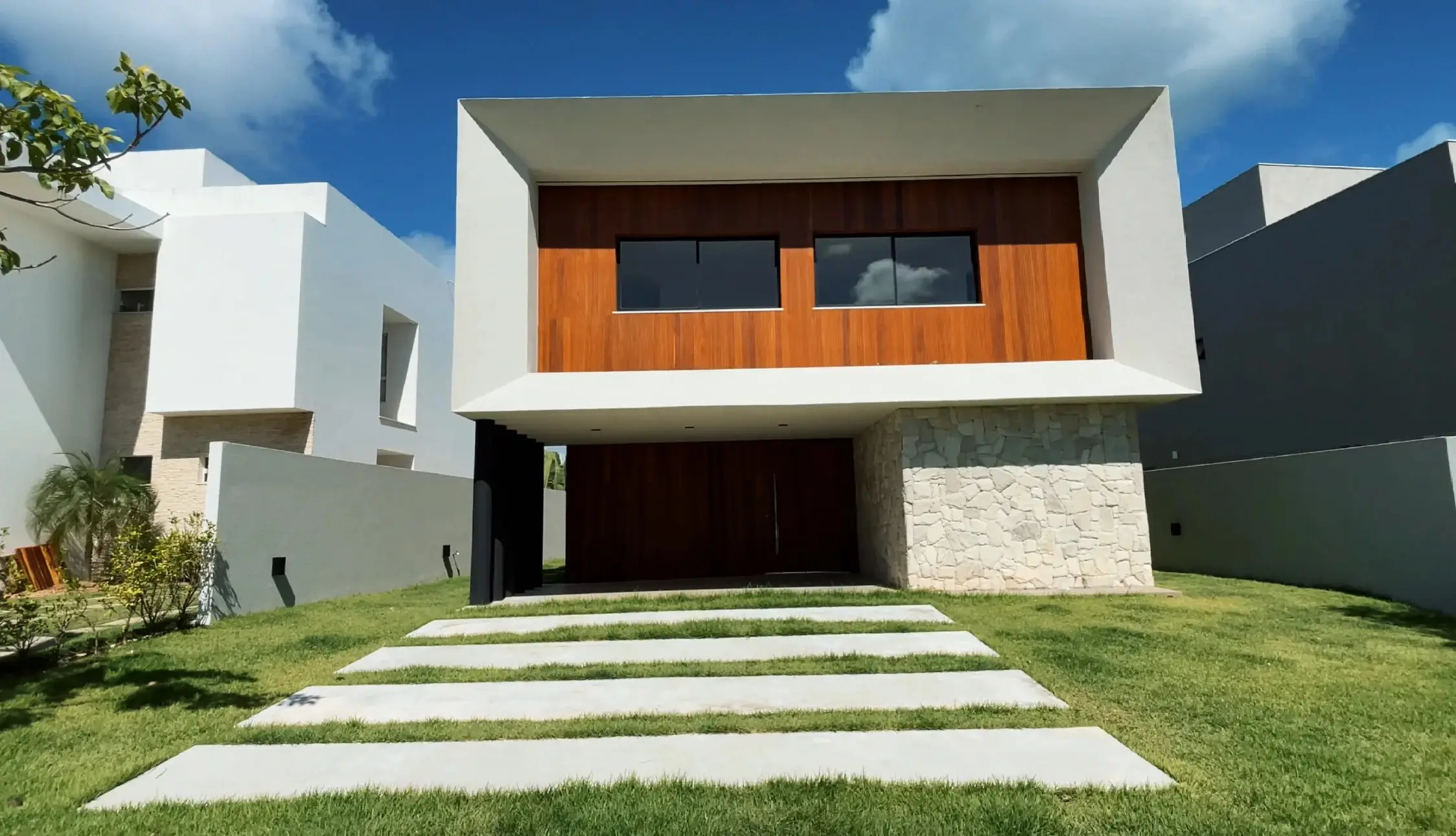 Imagens do imóveis Casa Á Venda em Camaçari ALPHAVILLE LITORAL NORTE II