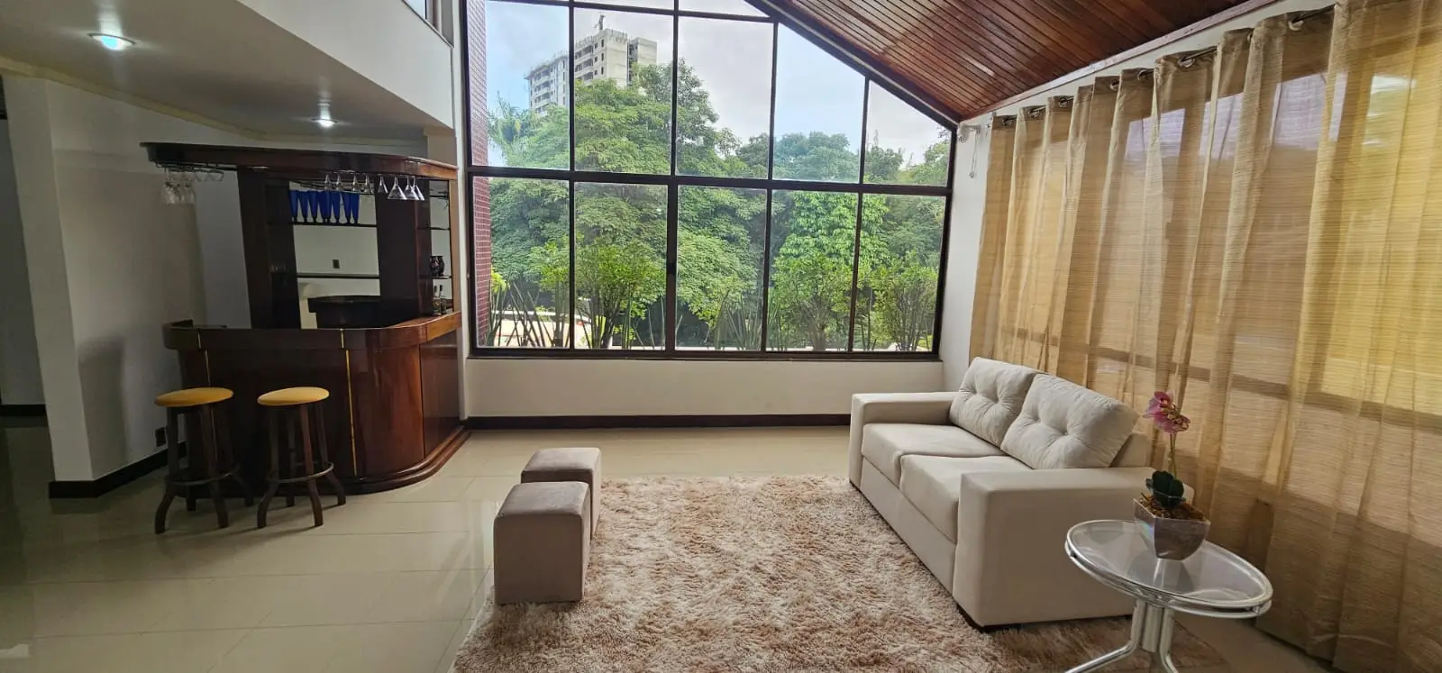 Imagens do imóveis Casa Á Venda em Piatã CONDOMÍNIO PARQUE COSTA VERDE