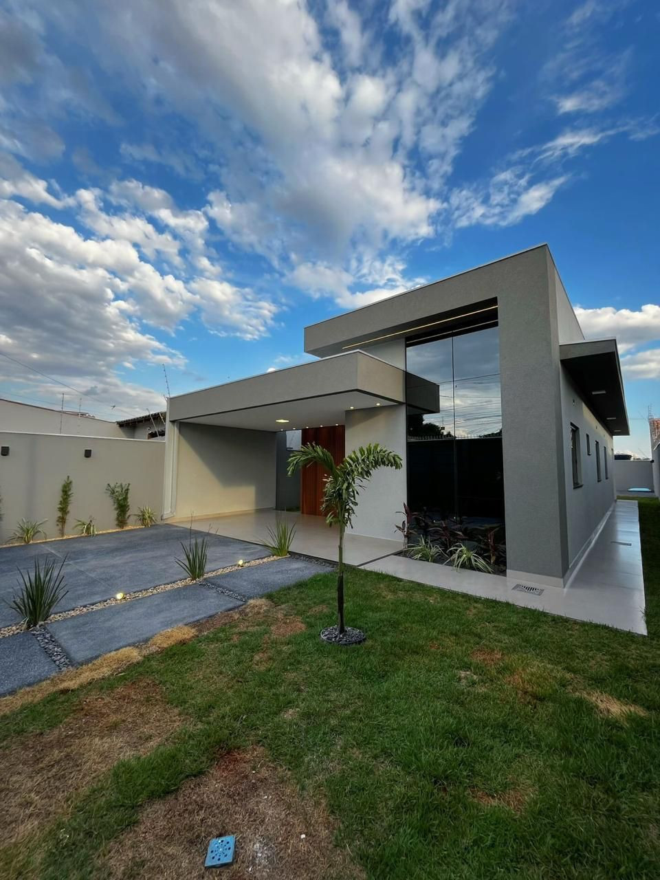 Casa Alto Padrão com Piscina e Área Gourmet Imagens do imóveis Casa Alto Padrão com Piscina e Área Gourmet