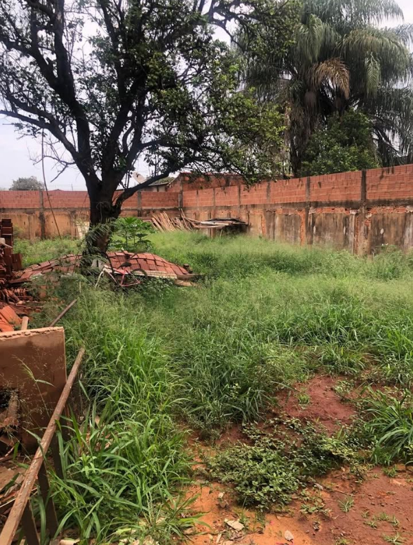 Imagens do imóveis Imóvel a venda Jd. Leblon 400m2
