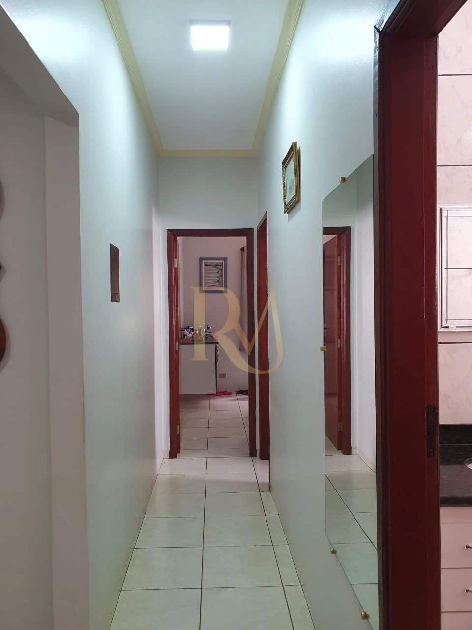 Imagens do imóveis Imóvel Amplo com 3 Quartos, Área Gourmet, Quintal e Placa Solar