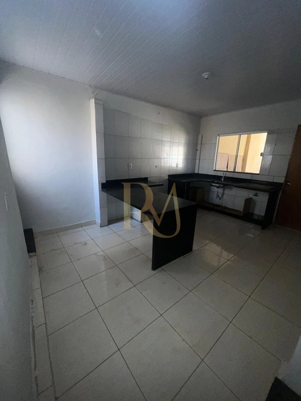 Imagens do imóveis Imóvel a venda- 03 quartos e área nos fundos