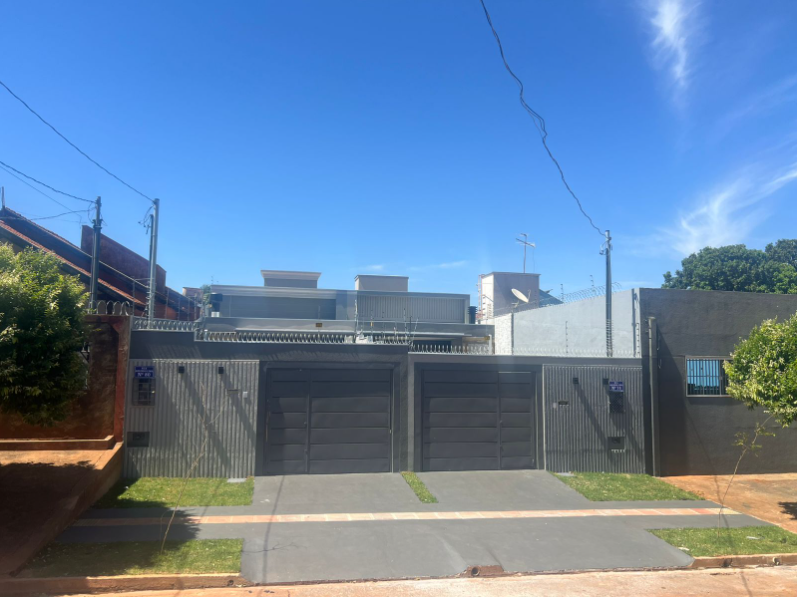 Imagens do imóveis Imóvel com suíte e área de laser, pronto para ser seu lar.