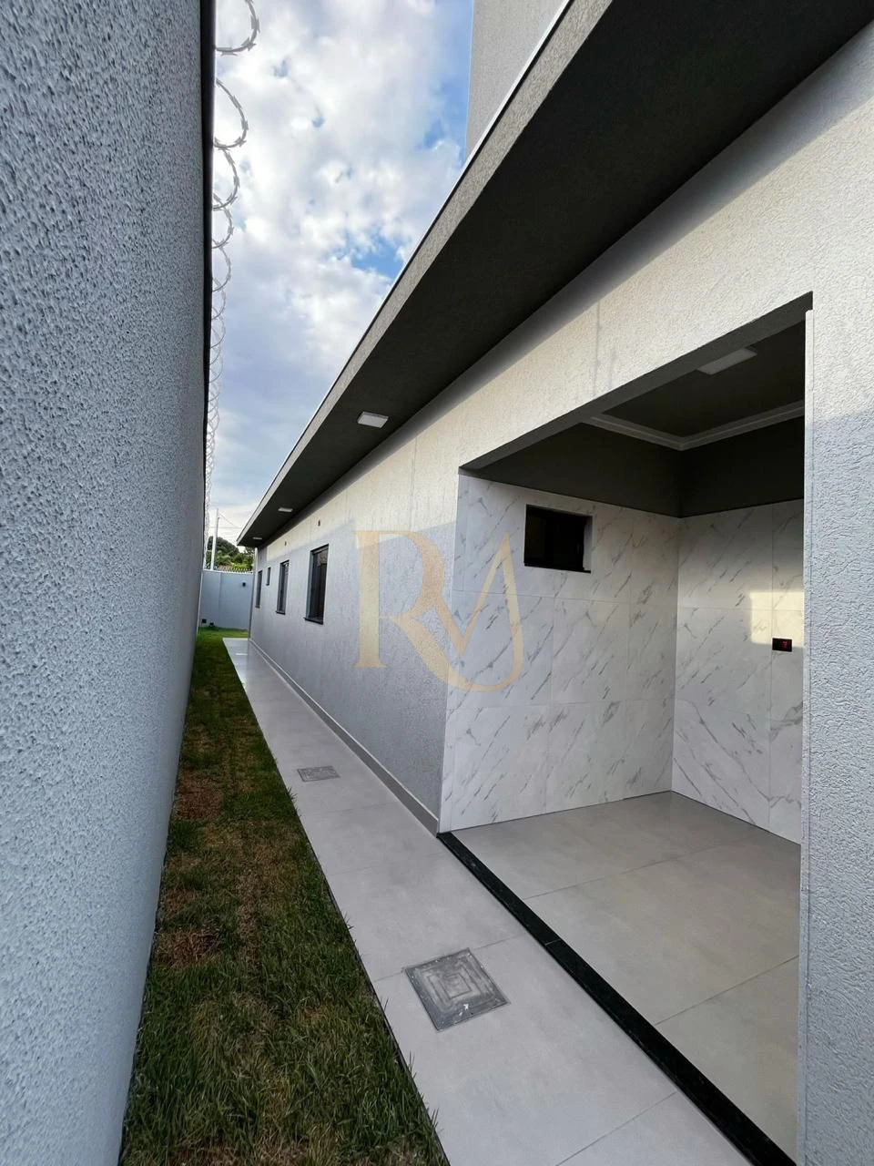 Imagens do imóveis Casa Alto Padrão com Piscina e Área Gourmet