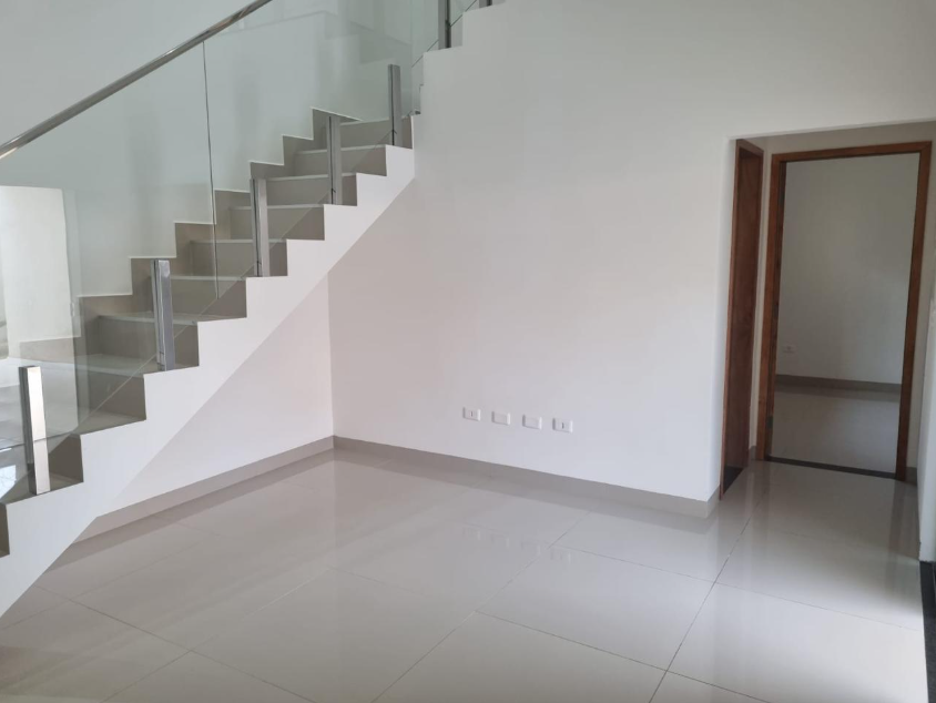 Imagens do imóveis Elegância e Conforto em Cada Detalhe – Casa Completa em Terreno de 241m