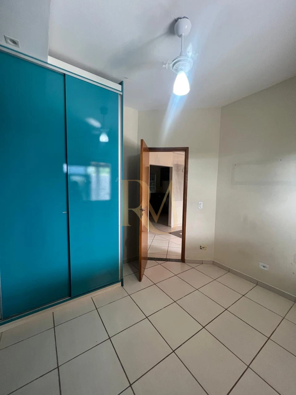 Imagens do imóveis IMOVEL A VENDA 02 QUARTOS COM PLANEJADOS