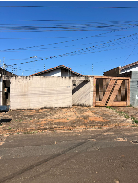Imagens do imóveis Imóvel com 2 Quartos, Sala Ampla e Varanda