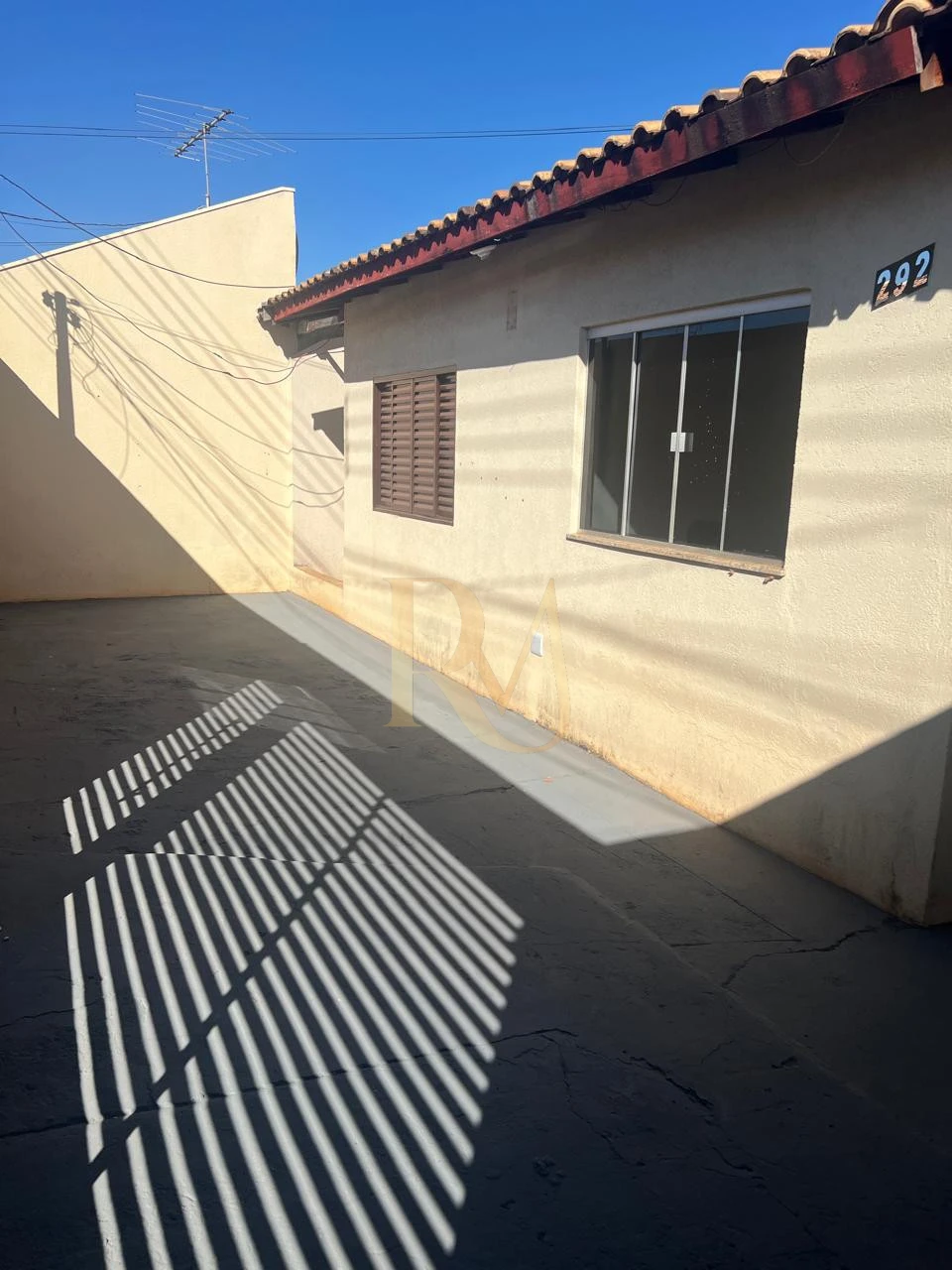 Imagens do imóveis Imóvel a venda- 03 quartos e área nos fundos